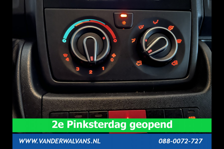 Peugeot Boxer 2.2 BlueHDi 120pk L1H1 Euro6 Airco | Camera | Navigatie | Trekhaak | Cruisecontrol Parkeersensoren, Bijrijdersbank