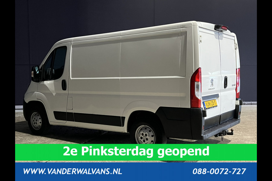 Peugeot Boxer 2.2 BlueHDi 120pk L1H1 Euro6 Airco | Camera | Navigatie | Trekhaak | Cruisecontrol Parkeersensoren, Bijrijdersbank
