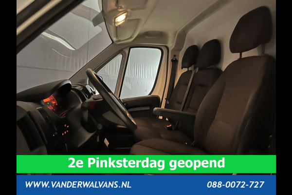 Peugeot Boxer 2.2 BlueHDi 120pk L1H1 Euro6 Airco | Camera | Navigatie | Trekhaak | Cruisecontrol Parkeersensoren, Bijrijdersbank