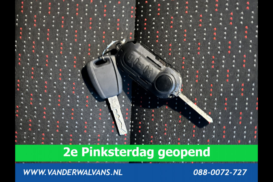 Peugeot Boxer 2.2 BlueHDi 120pk L1H1 Euro6 Airco | Camera | Navigatie | Trekhaak | Cruisecontrol Parkeersensoren, Bijrijdersbank