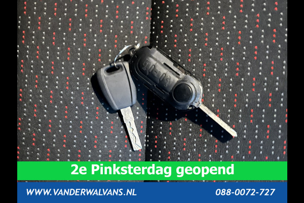 Peugeot Boxer 2.2 BlueHDi 120pk L1H1 Euro6 Airco | Camera | Navigatie | Trekhaak | Cruisecontrol Parkeersensoren, Bijrijdersbank