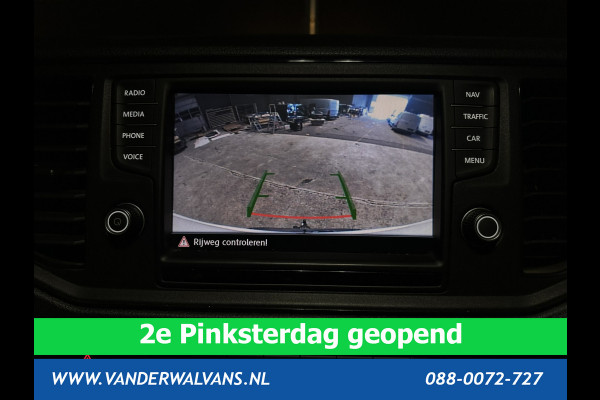 Volkswagen Crafter 2.0 TDI L3H2 L2H1 Euro6 Airco | Camera | Navigatie | Apple Carplay | Trekhaak Android Auto, Bijrijdersbank