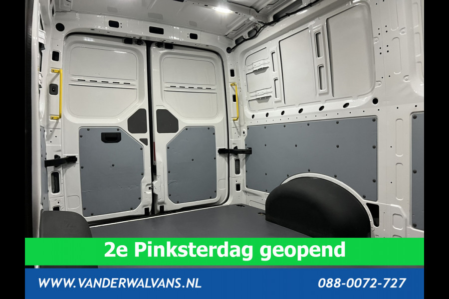 Volkswagen Crafter 2.0 TDI L3H2 L2H1 Euro6 Airco | Camera | Navigatie | Apple Carplay | Trekhaak Android Auto, Bijrijdersbank