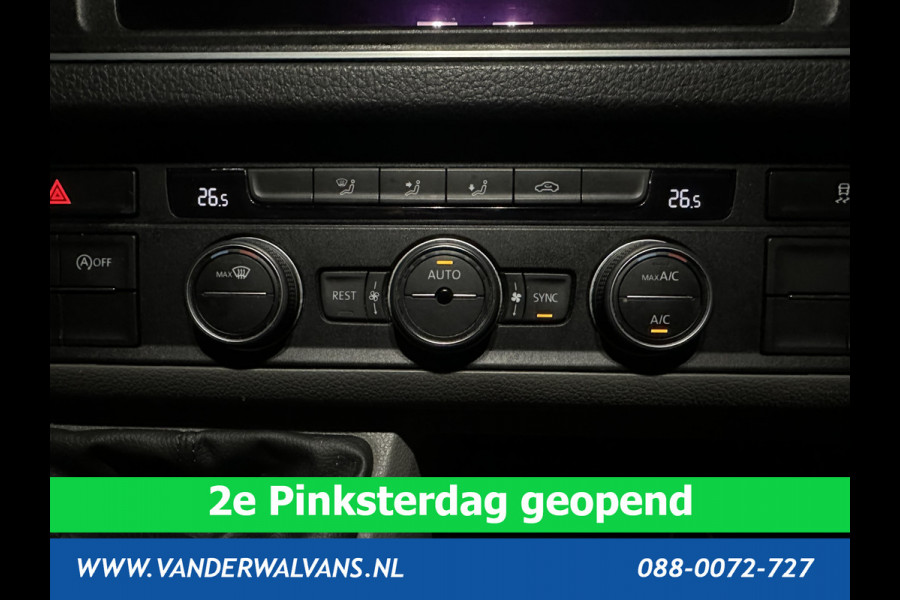 Volkswagen Crafter 2.0 TDI 141pk L3H2 L2H1 Euro6 Airco | 3000kg Trekhaak | Camera | Navigatie | Apple Carplay Android Auto, Cruisecontrol, Parkeersensoren, Dakdragers, Bijrijdersbank