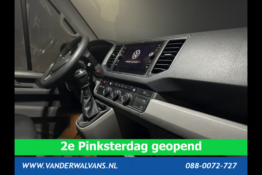 Volkswagen Crafter 2.0 TDI 141pk L3H2 L2H1 Euro6 Airco | 3000kg Trekhaak | Camera | Navigatie | Apple Carplay Android Auto, Cruisecontrol, Parkeersensoren, Dakdragers, Bijrijdersbank