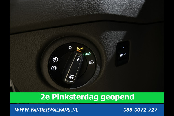 Volkswagen Crafter 2.0 TDI 141pk L3H2 L2H1 Euro6 Airco | 3000kg Trekhaak | Camera | Navigatie | Apple Carplay Android Auto, Cruisecontrol, Parkeersensoren, Dakdragers, Bijrijdersbank