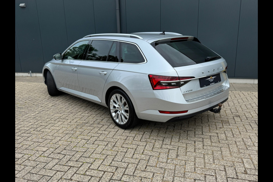 Škoda Superb Combi * Trekhaak * Digitale teller * Side&front assist *