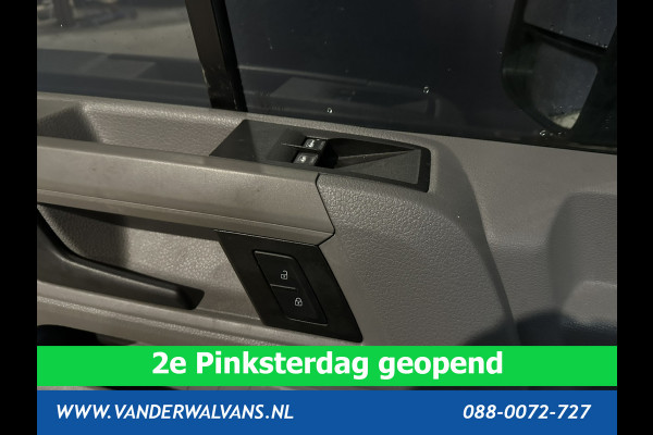 Volkswagen Crafter 2.0 TDI 141pk L3H2 L2H1 Euro6 Airco | Camera | Apple Carplay | Android Auto | 3000kg Trekhaak Bijrijdersbank
