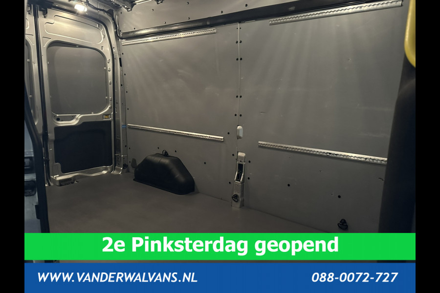 Ford Transit 2.0 TDCI 170pk L3H3 Euro6 Airco | Navigatie | 2500kg Trekhaak | Cruisecontrol Verwarmde voorruit, Parkeersensoren, Bijrijdersbank