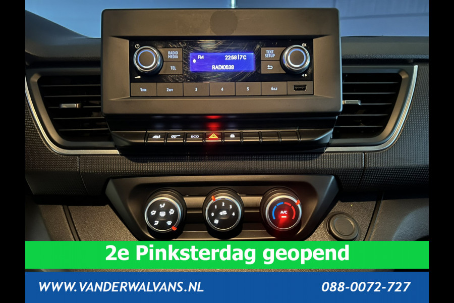 Renault Trafic 2.0 dCi 131pk L2H1 Euro6 Airco | LED | Cruisecontrol | 2500kg Trekhaak Bijrijdersbank