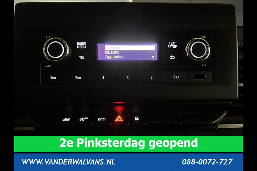 Renault Trafic 2.0 dCi 131pk L2H1 Euro6 Airco | LED | Cruisecontrol | 2500kg Trekhaak Bijrijdersbank