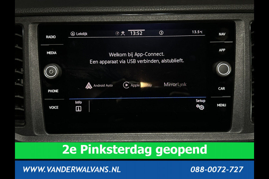 Volkswagen Crafter 2.0 TDI 140 pk Pick up Open laadbak Dubbele Cabine Euro6 Airco | 7-Zits | Navigatie | 2800kg Trekhaak Apple Carplay, Android Auto, Cruisecontrol, Chauffeursstoel