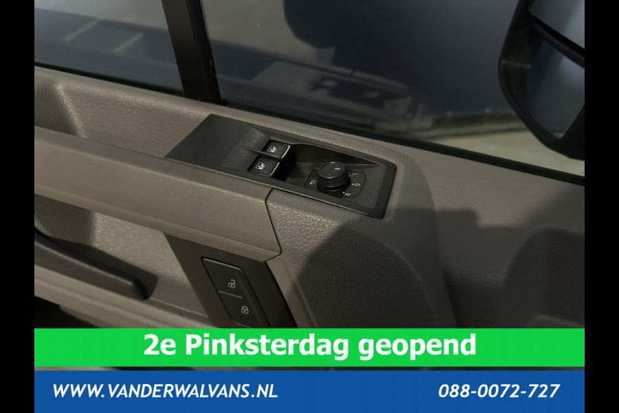 Volkswagen Crafter 2.0 TDI 140 pk Pick up Open laadbak Dubbele Cabine Euro6 Airco | 7-Zits | Navigatie | 2800kg Trekhaak Apple Carplay, Android Auto, Cruisecontrol, Chauffeursstoel