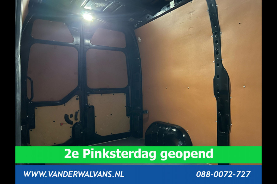 Renault Master 2.3 dCi 150pk L2H2 Euro6 Airco | Imperiaal | LED | Navigatie | Camera | 2500kg Trekhaak Cruisecontrol, Parkeersensoren, Bijrijdersbank
