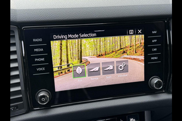 Škoda Kodiaq 1.5 TSI Sportline Automaat | Volleer | Panoramadak | Trekhaak uitklapbaar | Stoelverwarming | ACC | Dode hoek detectie | LED ver