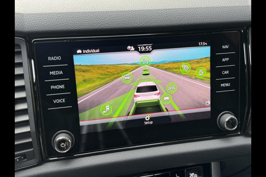 Škoda Kodiaq 1.5 TSI Sportline Automaat | Volleer | Panoramadak | Trekhaak uitklapbaar | Stoelverwarming | ACC | Dode hoek detectie | LED ver