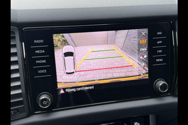 Škoda Kodiaq 1.5 TSI Sportline Automaat | Volleer | Panoramadak | Trekhaak uitklapbaar | Stoelverwarming | ACC | Dode hoek detectie | LED ver