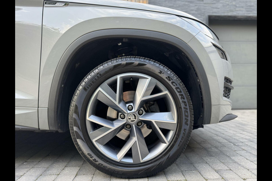Škoda Kodiaq 1.5 TSI Sportline Automaat | Volleer | Panoramadak | Trekhaak uitklapbaar | Stoelverwarming | ACC | Dode hoek detectie | LED ver