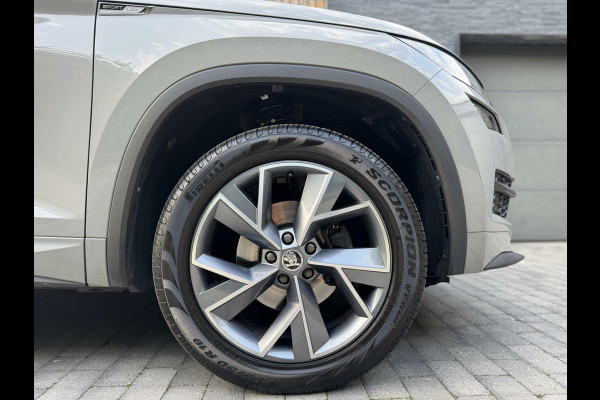 Škoda Kodiaq 1.5 TSI Sportline Automaat | Volleer | Panoramadak | Trekhaak uitklapbaar | Stoelverwarming | ACC | Dode hoek detectie | LED ver