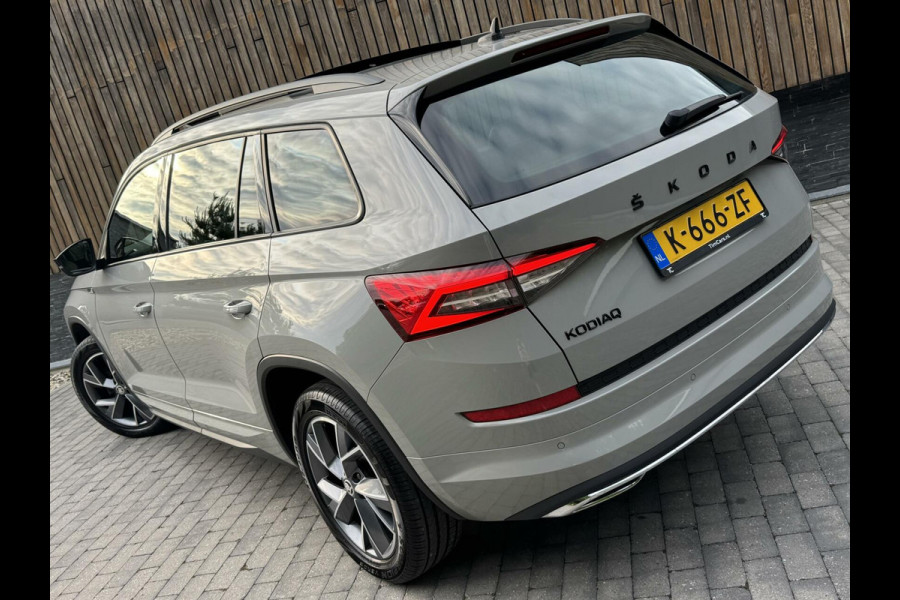 Škoda Kodiaq 1.5 TSI Sportline Automaat | Volleer | Panoramadak | Trekhaak uitklapbaar | Stoelverwarming | ACC | Dode hoek detectie | LED ver