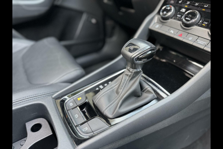Škoda Kodiaq 1.5 TSI Sportline Automaat | Volleer | Panoramadak | Trekhaak uitklapbaar | Stoelverwarming | ACC | Dode hoek detectie | LED ver