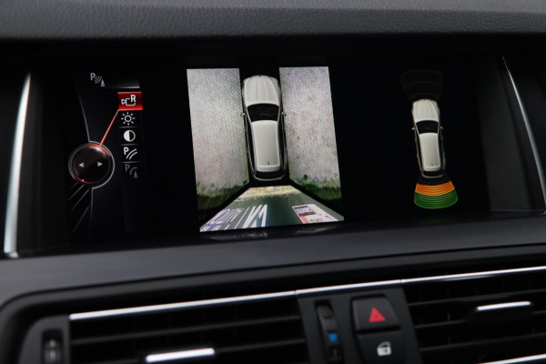BMW 5 Serie Touring 528xi xDrive M Sport / HUD / 2x MEMORY / 360 / H&K / KEYLESS / NAP