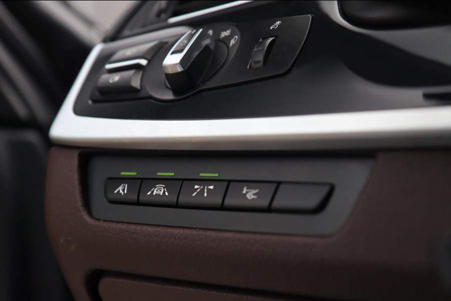 BMW 5 Serie Touring 528xi xDrive M Sport / HUD / 2x MEMORY / 360 / H&K / KEYLESS / NAP