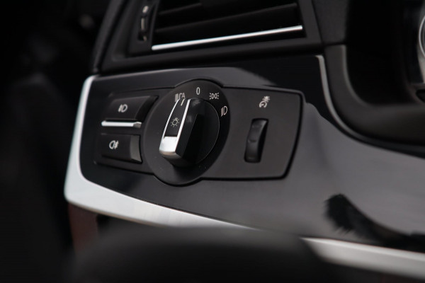 BMW 5 Serie Touring 528xi xDrive M Sport / HUD / 2x MEMORY / 360 / H&K / KEYLESS / NAP