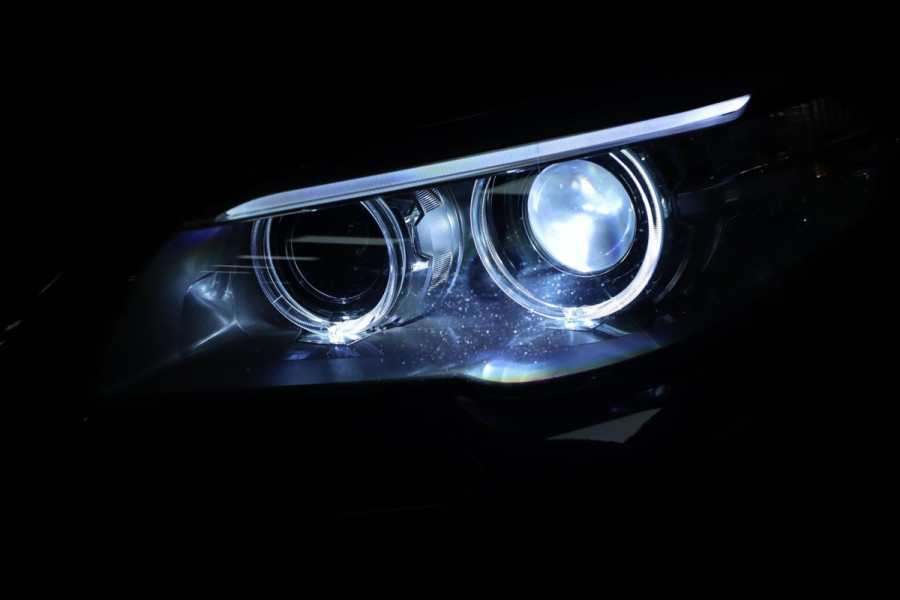 BMW 5 Serie Touring 528xi xDrive M Sport / HUD / 2x MEMORY / 360 / H&K / KEYLESS / NAP