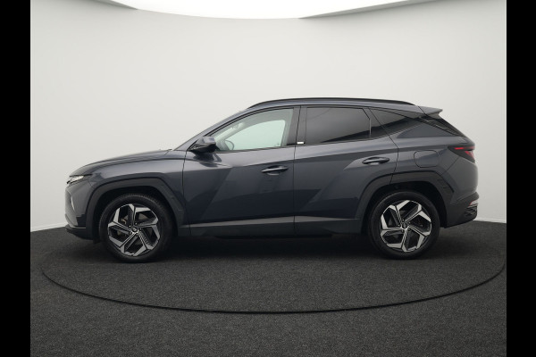 Hyundai Tucson 1.6 T-GDI Comfort 4WD 265pk Plug In Hybrid Dealer O.H. PHEV | Sportstoelen Verwarmd | Navigatie | Camera | Apple Carplay | DAB | L.M. 19" | Climate Control | Virtual |