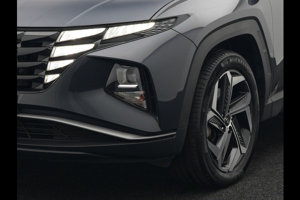 Hyundai Tucson 1.6 T-GDI Comfort 4WD 265pk Plug In Hybrid Dealer O.H. PHEV | Sportstoelen Verwarmd | Navigatie | Camera | Apple Carplay | DAB | L.M. 19" | Climate Control | Virtual |