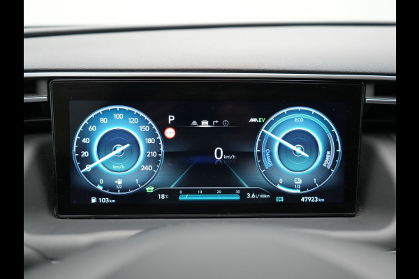 Hyundai Tucson 1.6 T-GDI Comfort 4WD 265pk Plug In Hybrid Dealer O.H. PHEV | Sportstoelen Verwarmd | Navigatie | Camera | Apple Carplay | DAB | L.M. 19" | Climate Control | Virtual |