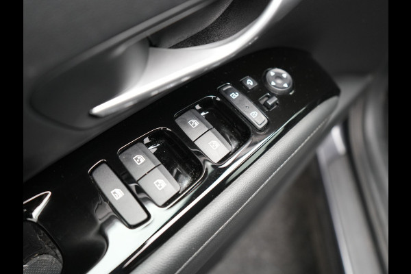 Hyundai Tucson 1.6 T-GDI Comfort 4WD 265pk Plug In Hybrid Dealer O.H. PHEV | Sportstoelen Verwarmd | Navigatie | Camera | Apple Carplay | DAB | L.M. 19" | Climate Control | Virtual |