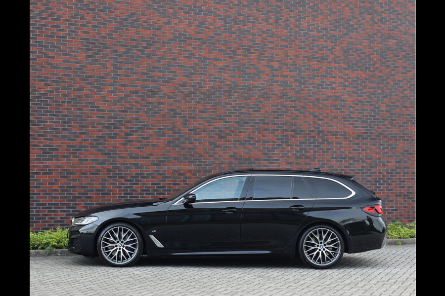 BMW 5 Serie Touring 540d xDrive High Executive *M-Sport*Pano*Laser*