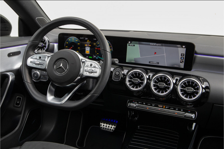 Mercedes-Benz CLA-Klasse 250 e AMG Premium, Burmester, Pano, Head-Up, Distronic, Widescreen 2021