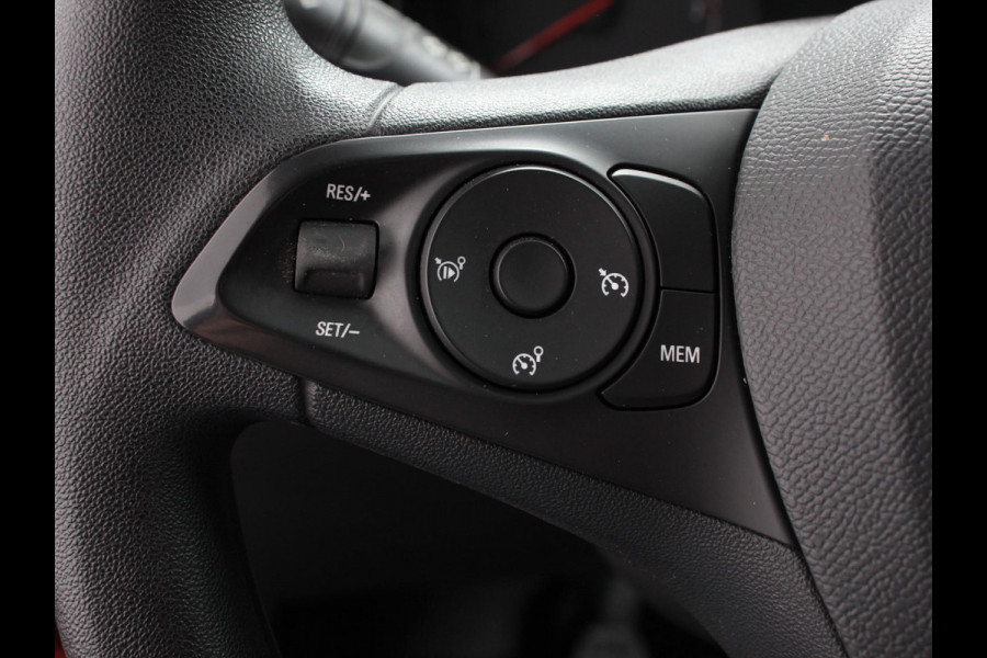 Opel Corsa 1.2 Airco Cruise control Lane assist Radio