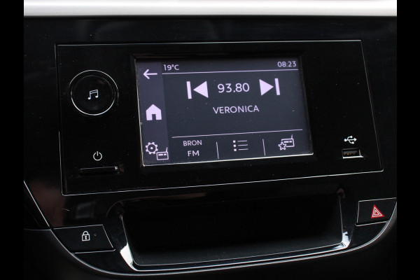 Opel Corsa 1.2 Airco Cruise control Lane assist Radio