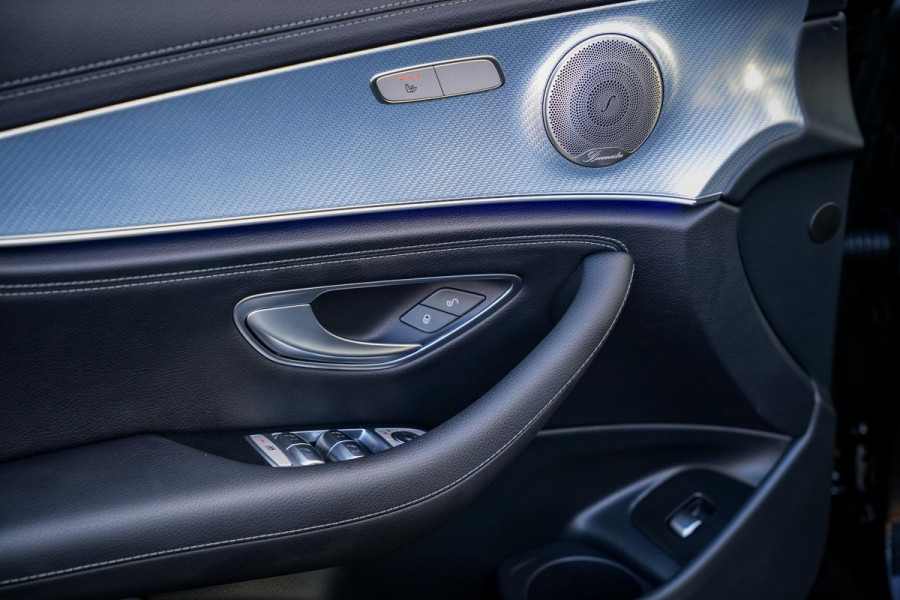 Mercedes-Benz E-Klasse 300 de 4MATIC AMG Line Panoramadak Adaptief Cruise Burmester Ambient Widescreen Memory AMG