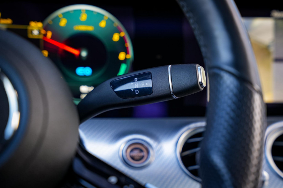 Mercedes-Benz E-Klasse 300 de 4MATIC AMG Line Panoramadak Adaptief Cruise Burmester Ambient Widescreen Memory AMG