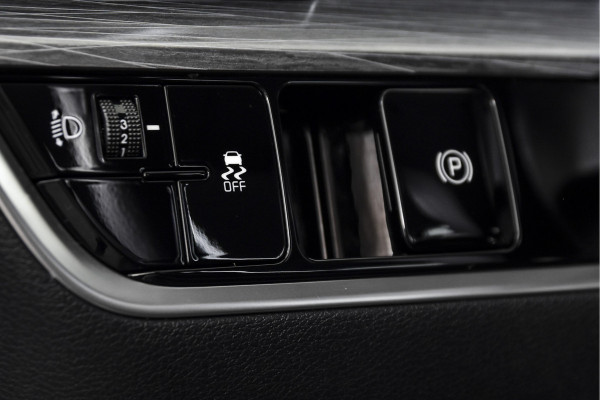 Kia Sportage 1.6 T-GDi MHEV 160 PK DynamicLine - Automaat | Dig. Cockpit | Adapt. Cruise | Stuur-+Stuurverw. | PDC | Camera | NAV + App. Connect | ECC | LM 17" | 1664