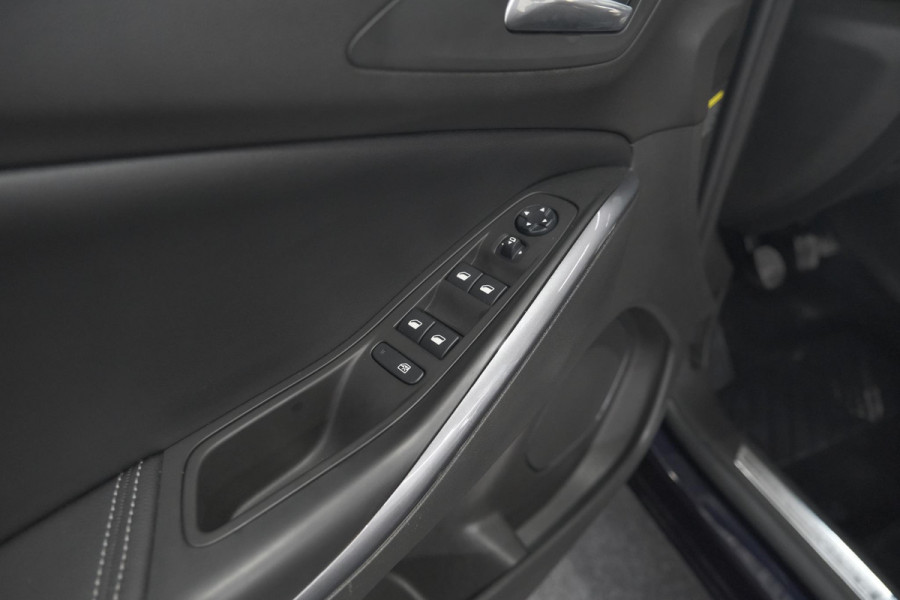 Opel Grandland X 130 Turbo Innovation | Elektrische Kofferklep | Camera | Dodehoekdetectie | Apple Carplay