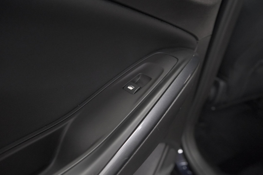 Opel Grandland X 130 Turbo Innovation | Elektrische Kofferklep | Camera | Dodehoekdetectie | Apple Carplay
