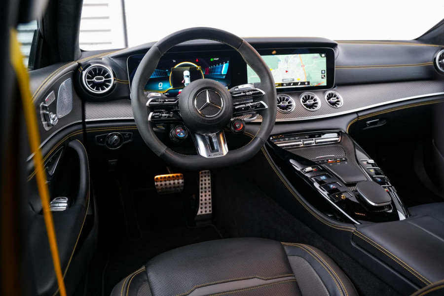 Mercedes-Benz AMG GT 53 AMG Edition Magno Gold Panodak Burmester Memory Stoelventilatie Widescreen 360 Camera