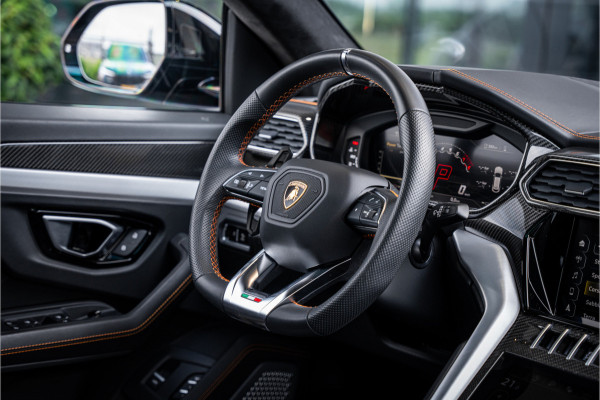 Lamborghini Urus 4.0 V8 - Akrapovic l B&O Advanc. l Panorama l Dealer O.H.