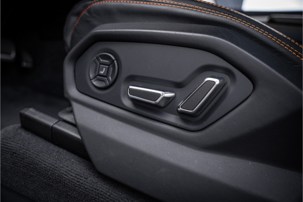 Lamborghini Urus 4.0 V8 - Akrapovic l B&O Advanc. l Panorama l Dealer O.H.
