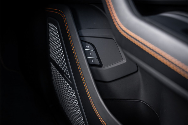 Lamborghini Urus 4.0 V8 - Akrapovic l B&O Advanc. l Panorama l Dealer O.H.