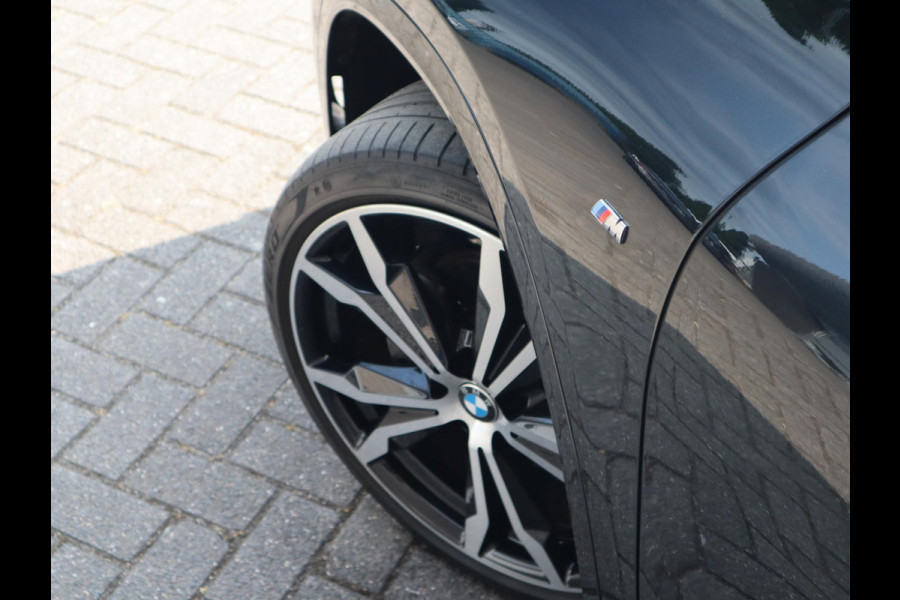 BMW X2 sDrive18i M-Sport High Executive | Panodak | Head Up | Sportstoel Alcantara | 20 '' |