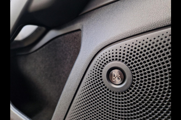 Ford FOCUS Wagon 1.0 EcoBoost Titanium Business | B&O | Trekhaak | PDC | Camera | Navi | Clima |