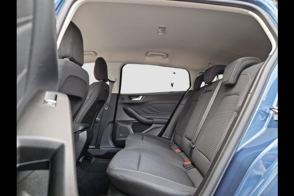 Ford FOCUS Wagon 1.0 EcoBoost Titanium Business | B&O | Trekhaak | PDC | Camera | Navi | Clima |