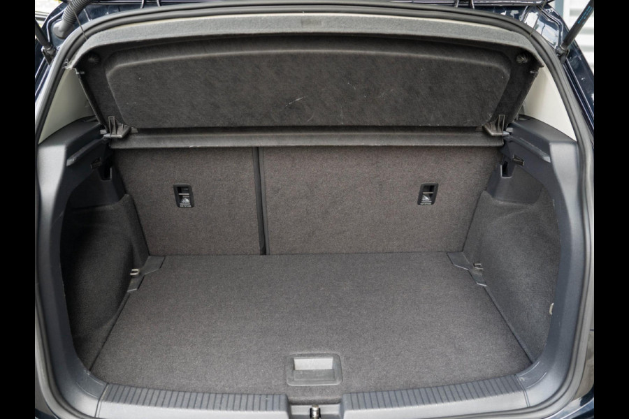 Volkswagen T-Cross 1.0 TSI Style / R-line / Beats / Keyless / Virtual / Stoelverwarming / Adaptive / Blindspot / LED